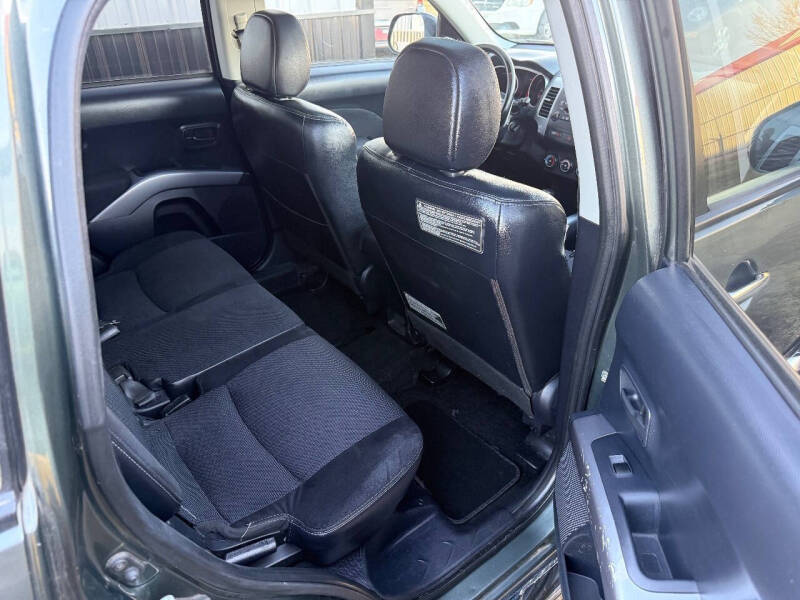 2008 Mitsubishi Outlander SE