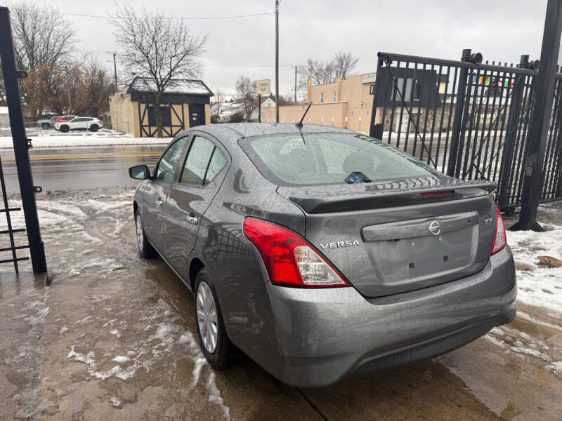 2019 Nissan Versa SV