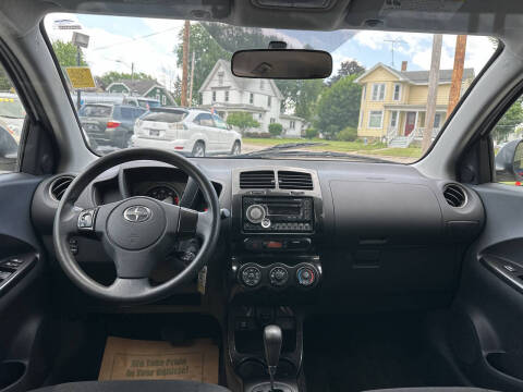 2010 Scion xD