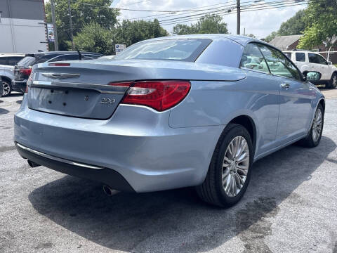 2013 Chrysler 200 Limited