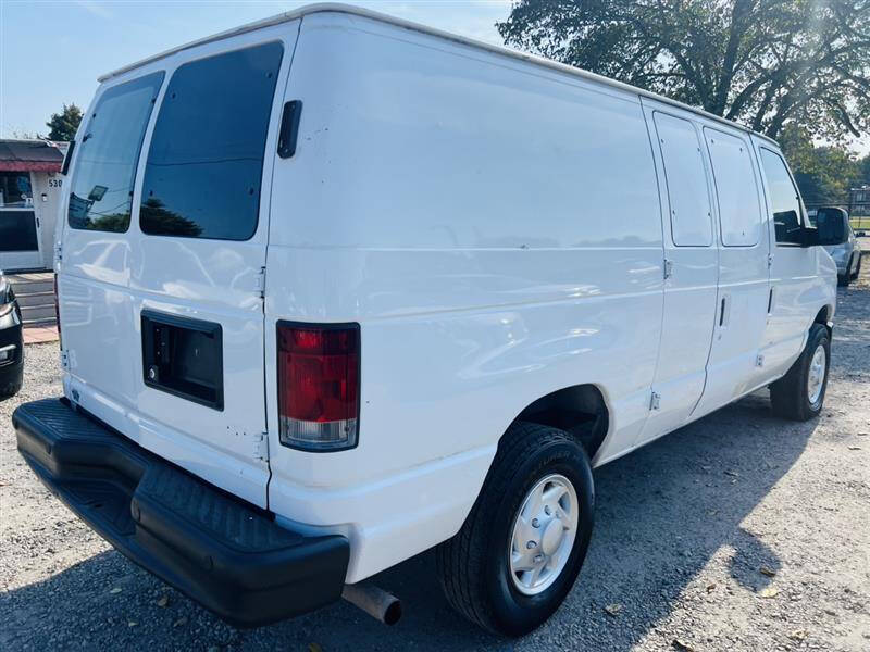 2011 Ford E-Series E-250