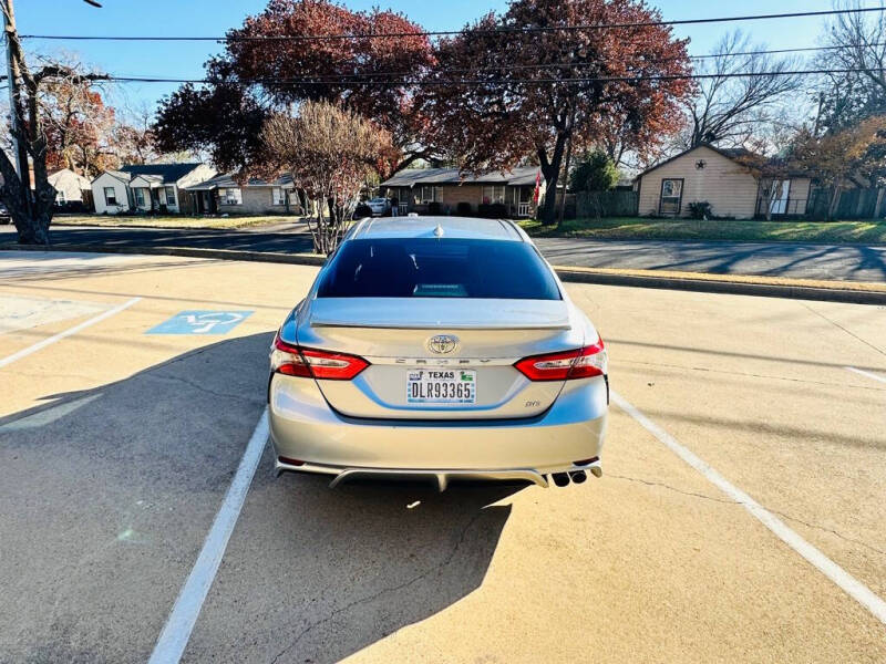 2019 Toyota Camry SE