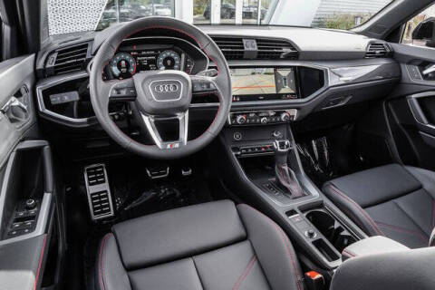 2025 Audi Q3 quattro S line Prem Plus 45 TFSI