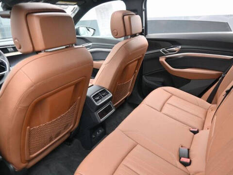 2024 Audi Q8 e-tron quattro Premium Plus