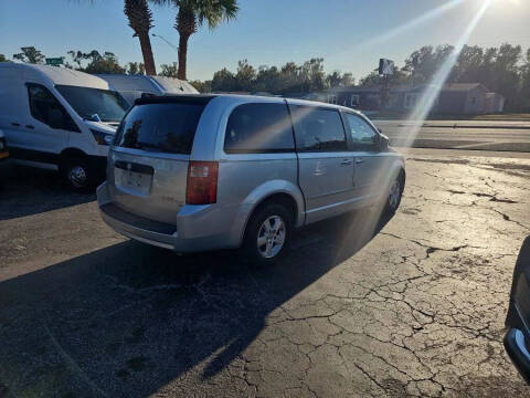 2009 Dodge Grand Caravan SE