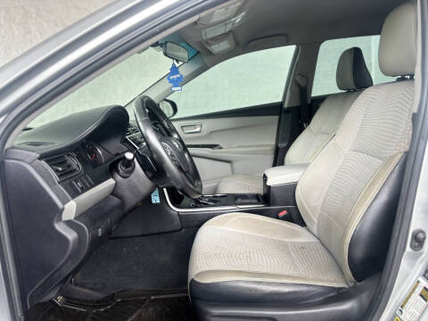 2015 Toyota Camry SE