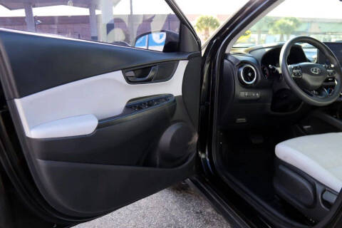 2022 Hyundai Kona SEL