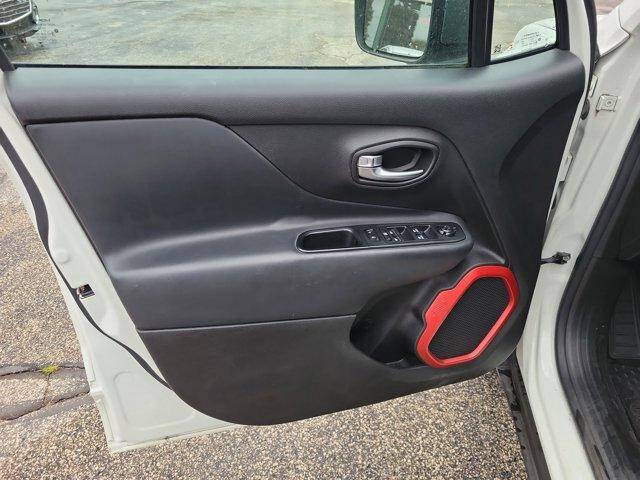 2017 Jeep Renegade Trailhawk