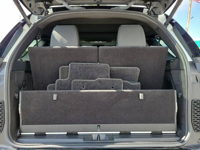 2023 Land Rover Discovery P360 HSE R-Dynamic