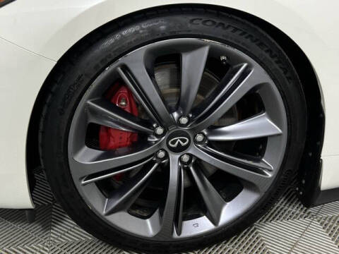 2022 Infiniti Q60 Red Sport 400