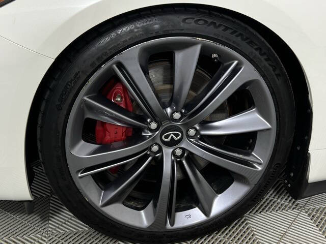 2022 Infiniti Q60 Red Sport 400