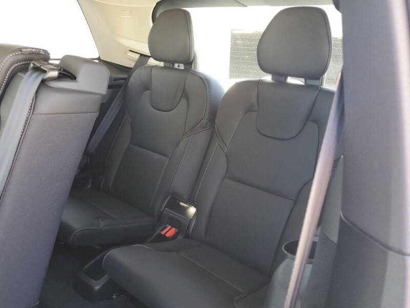 2025 Volvo XC90 B6 Ultra Bright Theme 7P