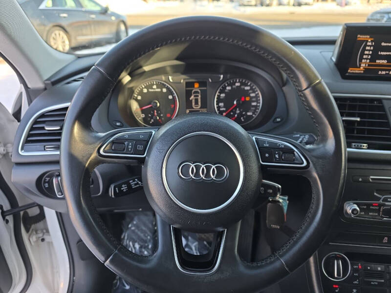 2017 Audi Q3 2.0T quattro Premium