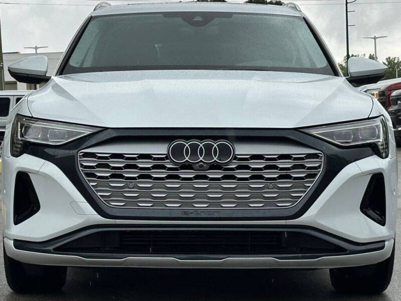 2024 Audi Q8 e-tron quattro Premium Plus