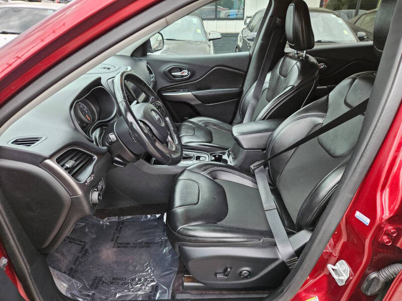 2019 Jeep Cherokee Latitude Plus