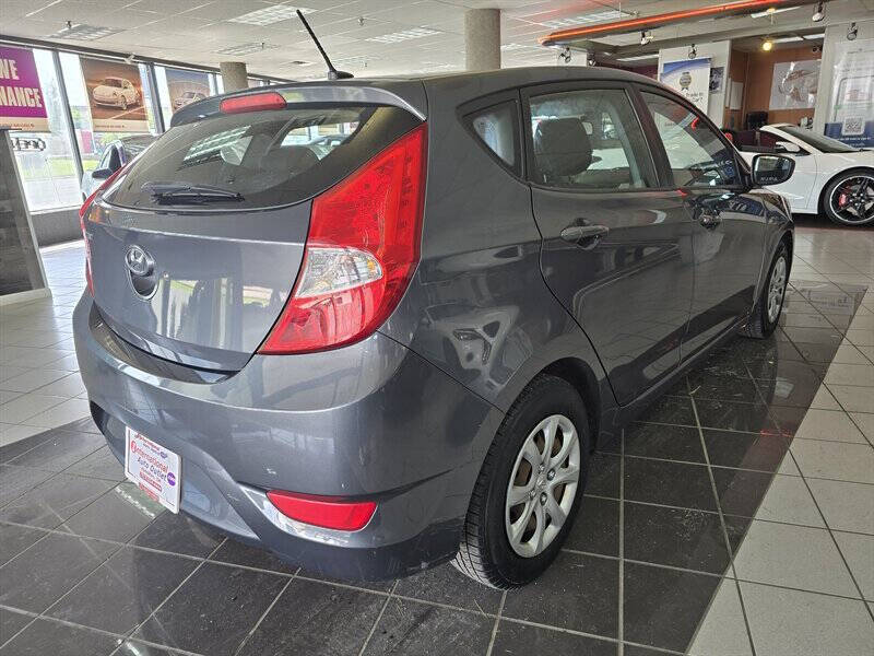 2012 Hyundai Accent GS