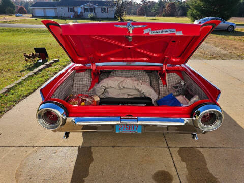 1961 Ford Thunderbird