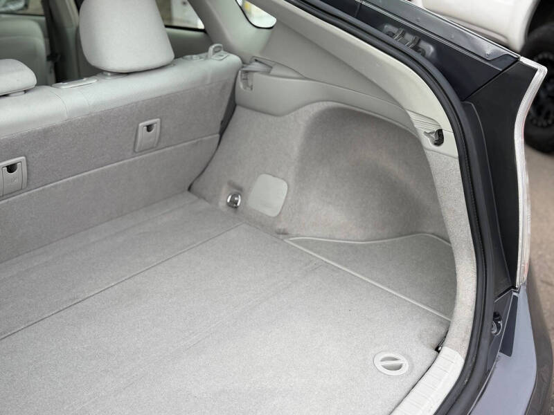 2012 Toyota Prius Two