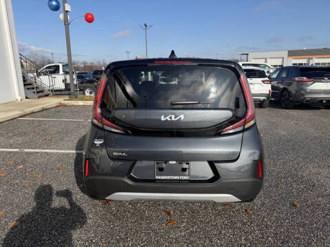 2023 Kia Soul LX
