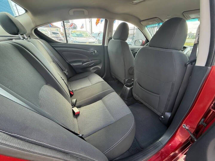 2017 Nissan Versa 1.6 SV