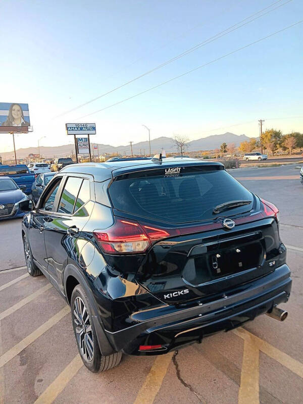 2022 Nissan Kicks SV