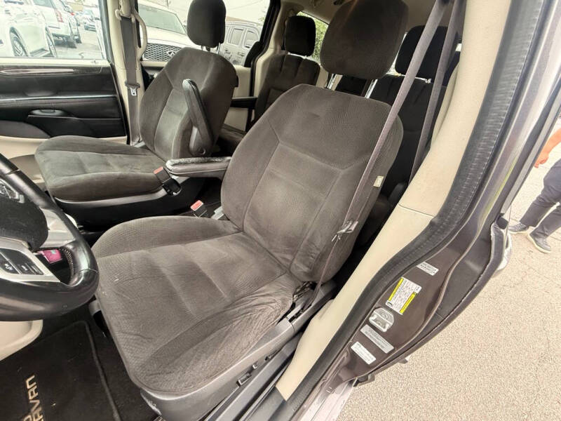 2015 Dodge Grand Caravan SE