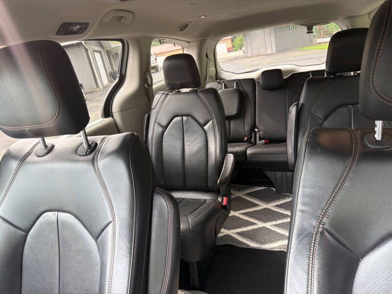 2018 Chrysler Pacifica Touring L