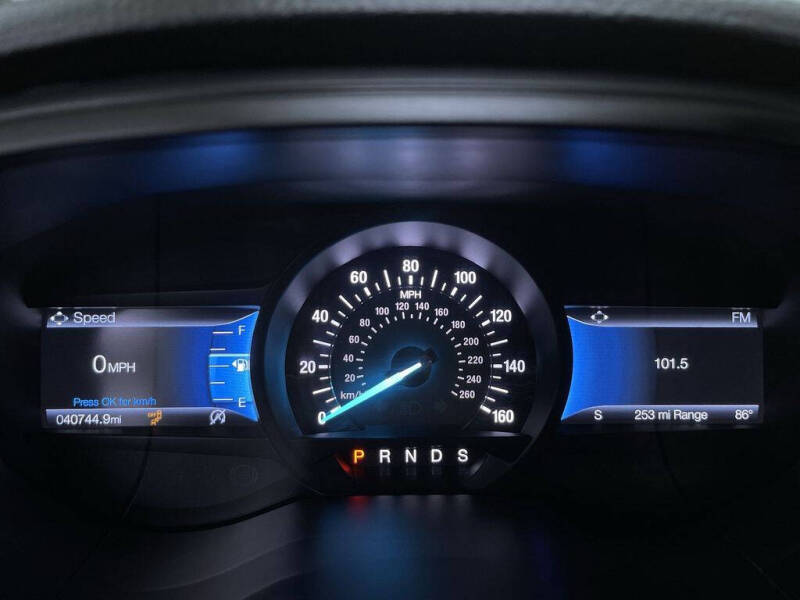 2022 Ford Edge Titanium