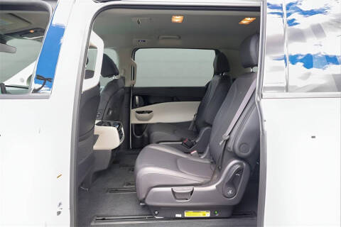 2024 Kia Carnival SX