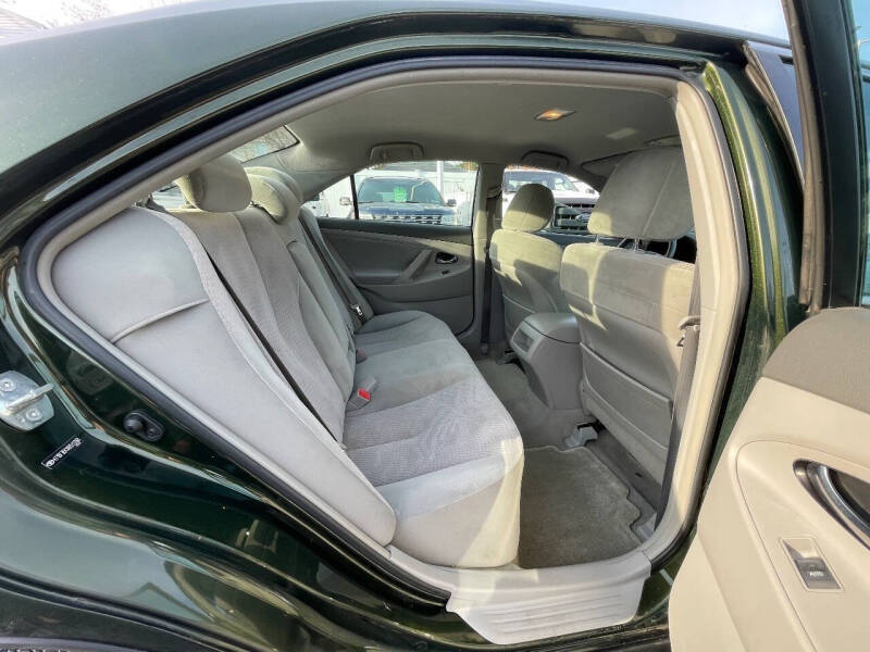 2010 Toyota Camry LE