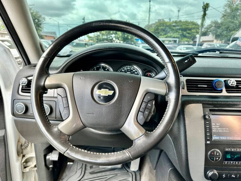 2014 Chevrolet Silverado 2500HD  - $26,995