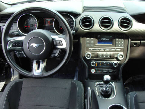 2015 Ford Mustang V6