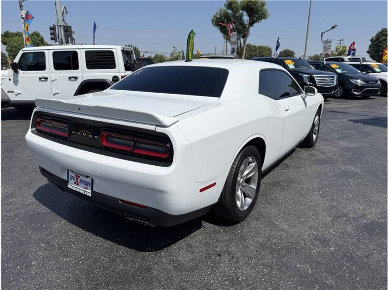 2019 Dodge Challenger SXT