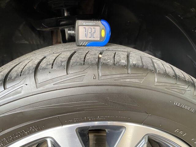 2019 Infiniti QX30 Essential