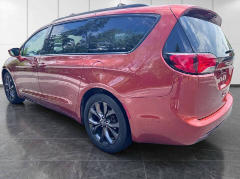 2018 Chrysler Pacifica Touring L