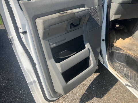 2009 Ford E-Series E-350 SD