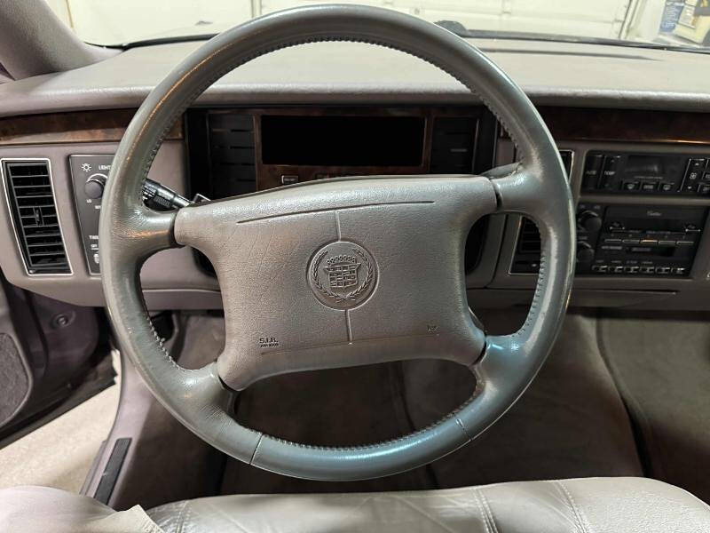 1994 Cadillac Fleetwood for sale at Saccucci's Of Schaumburg in Schaumburg, IL