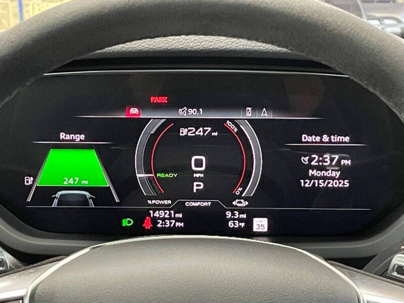 2024 Audi e-tron GT quattro Premium Plus