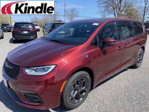 2023 Chrysler Pacifica Plug-In Hybrid for sale at Kindle Auto Plaza in Cape May Court House NJ