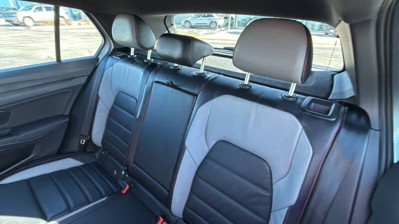 2026 Volkswagen Golf GTI SE