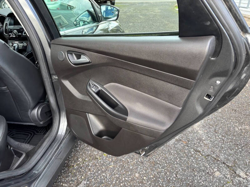 2016 Ford Focus Titanium