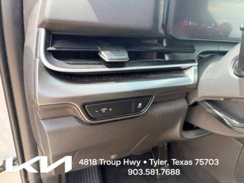 2025 Kia Carnival SX