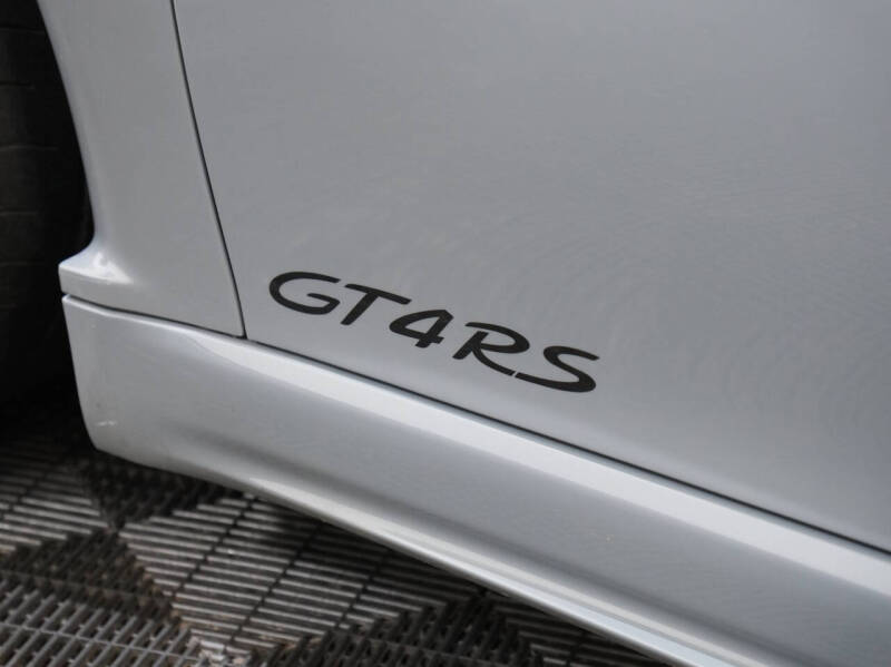 2023 Porsche 718 Cayman GT4 RS