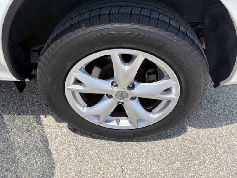 2011 Nissan Rogue SV