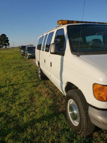 2006 Ford E-Series Wagon for sale at Interstate Bus, Truck, Van Sales and Rentals in El Campo TX