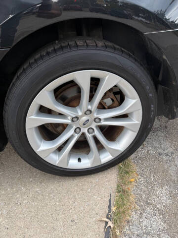 2013 Ford Taurus SEL