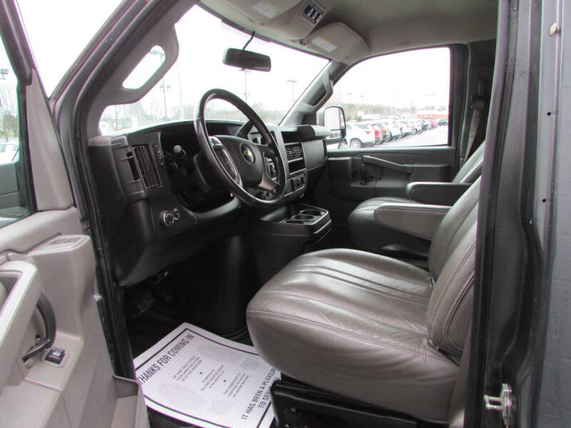 2017 Chevrolet Express LS 2500