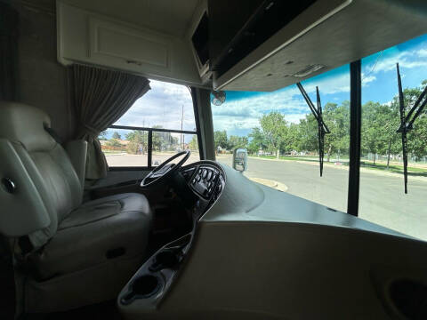 2005 Freightliner XCS Chassis