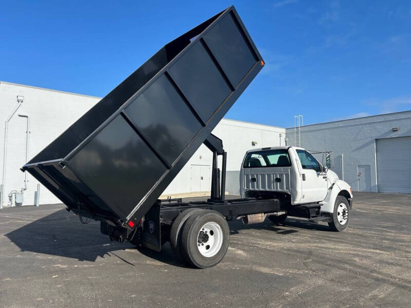 2013 Ford F-650 Super Duty