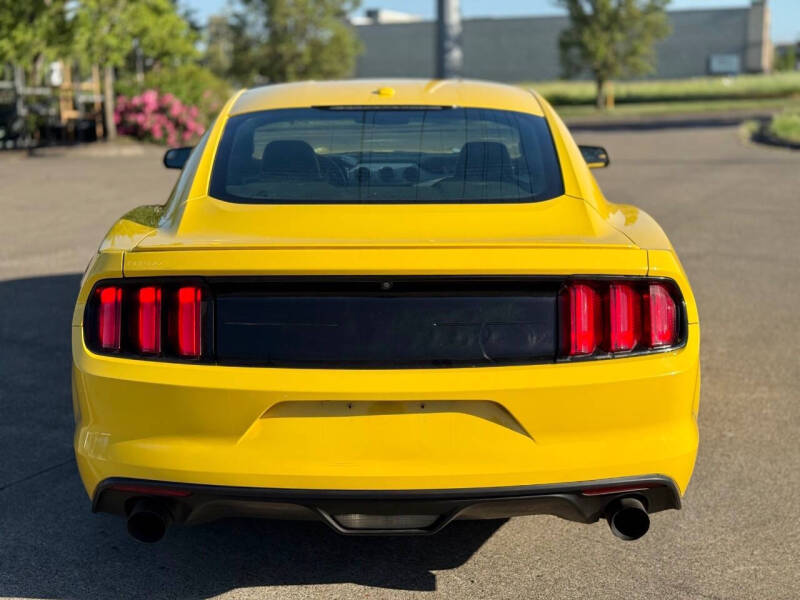 2017 Ford Mustang EcoBoost Premium